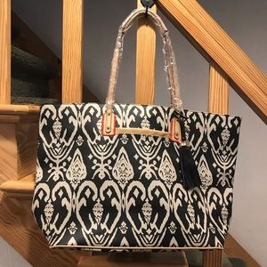 Brand New! Stella & Dot Large Ikat Weekender Tote
